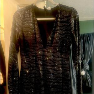 Short long sleeve sparkle plus size dress